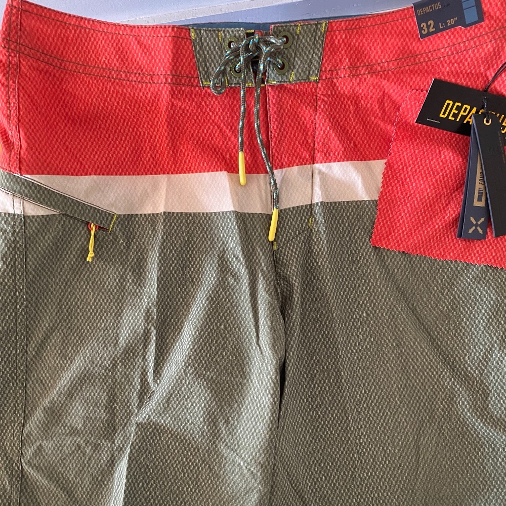Men’s swim/board shorts